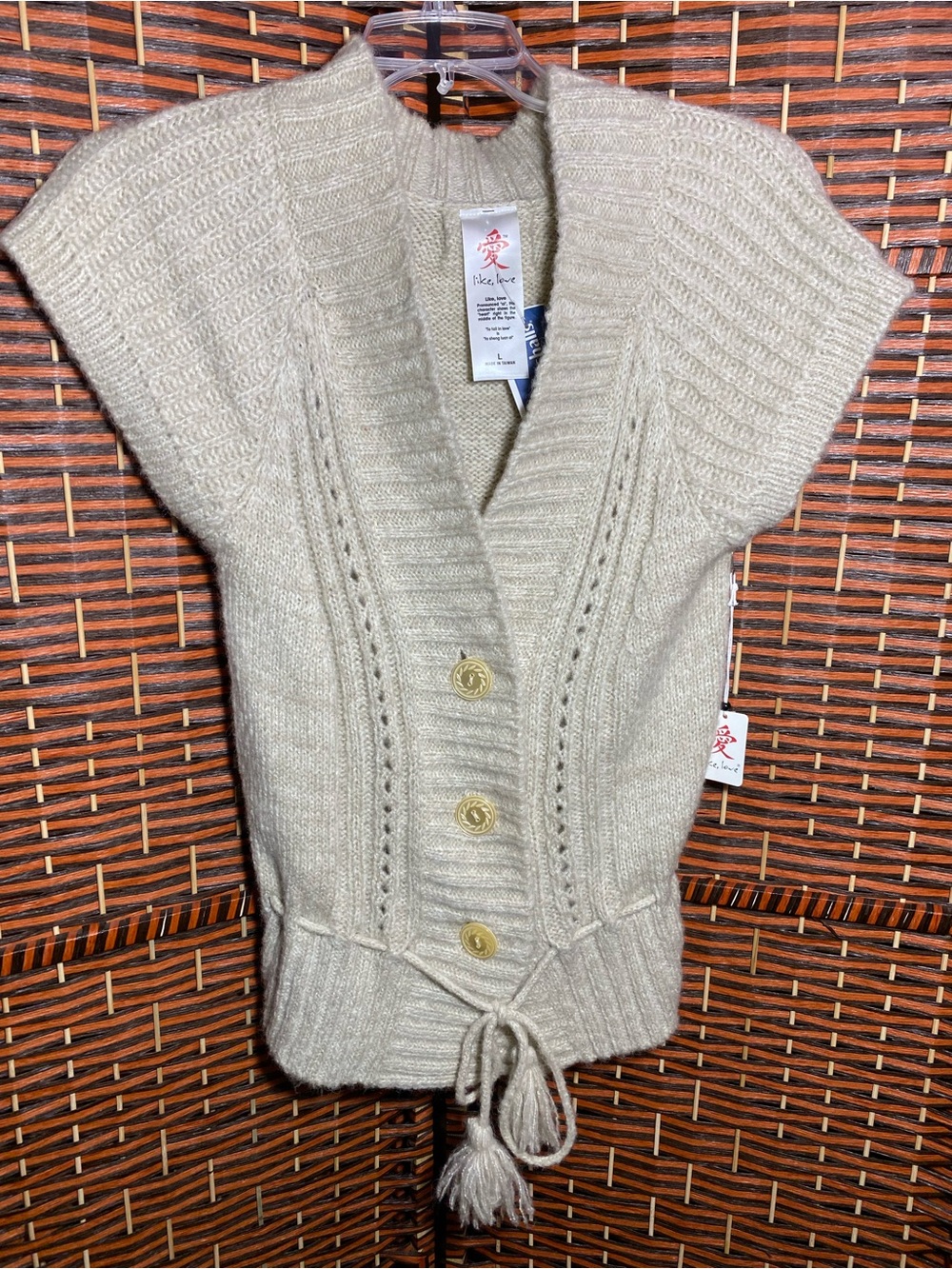 Like Love NWT Cream/Tan Sweater Vest Women’s Large Tie Waist Button Front